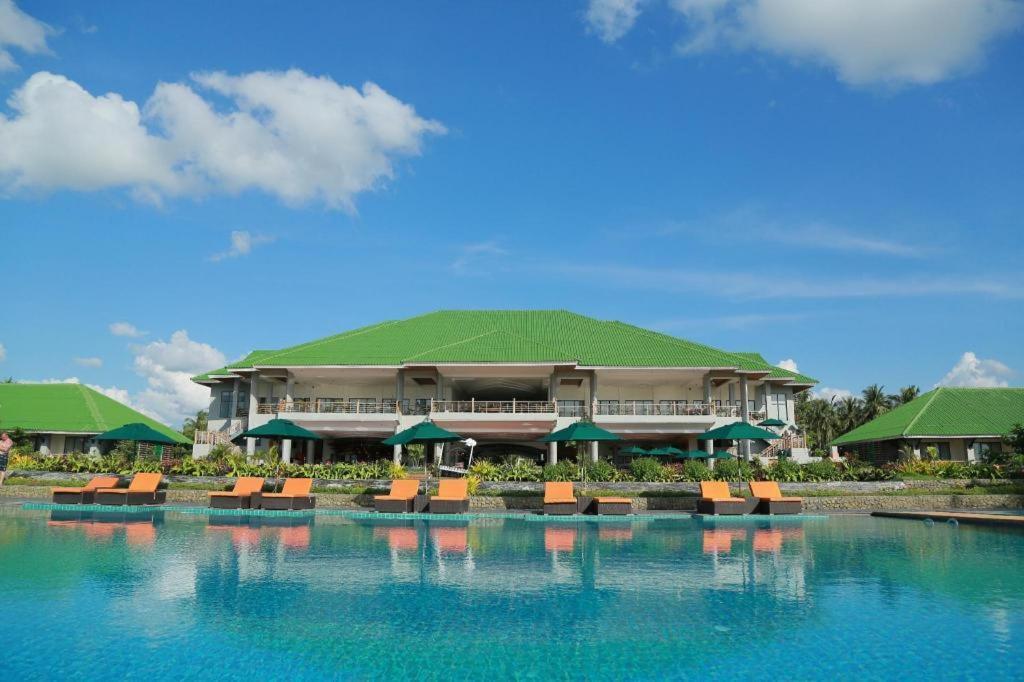 Ngwe Saung Yacht Club & Resort Ngwesaung Exterior photo